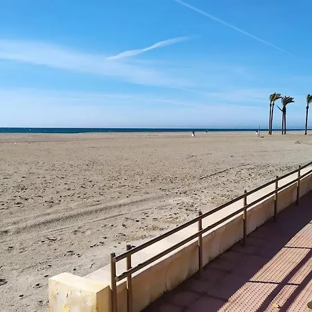 Apartment Atractivo En La Playa Con Parking *