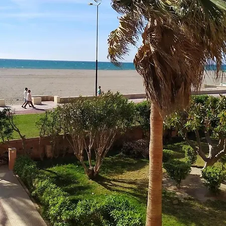 Atractivo En La Playa Con Parking *
