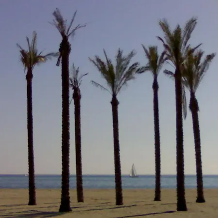 Atractivo En La Playa Con Parking Apartment