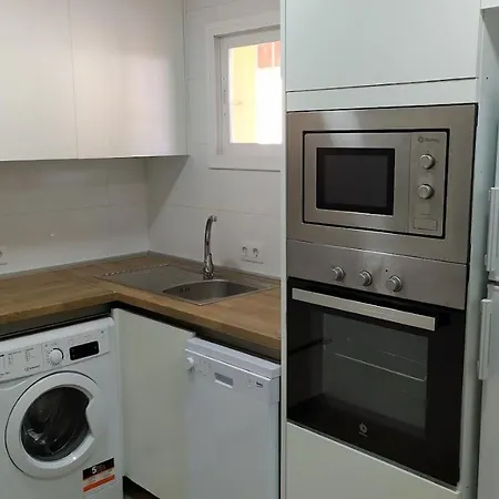 Apartment Atractivo En La Playa Con Parking