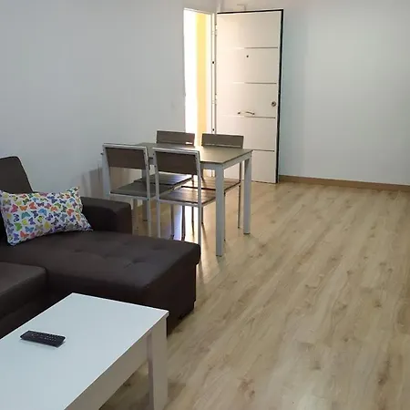 Atractivo En La Playa Con Parking Apartment